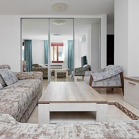 Three Bedroom Spacious Apartment Anatolia Budva Eksteriør billede