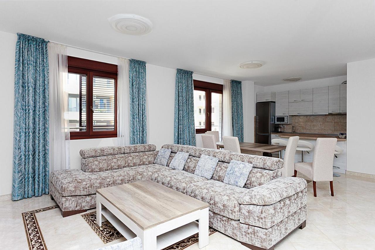 Three Bedroom Spacious Apartment Anatolia Budva Eksteriør billede