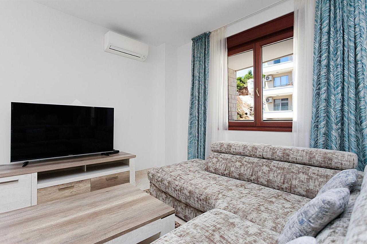 Three Bedroom Spacious Apartment Anatolia Budva Eksteriør billede